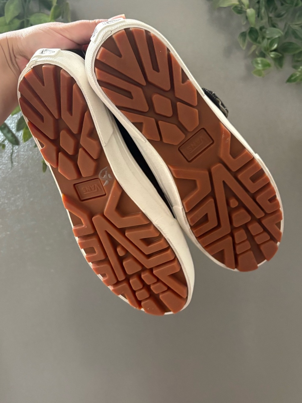 Vans Maryjane sneakers size 8 - Picture 4 of 4